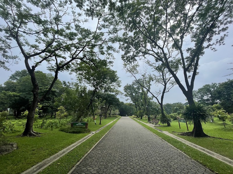 Wachirabenchathat Park (State Railway Park)